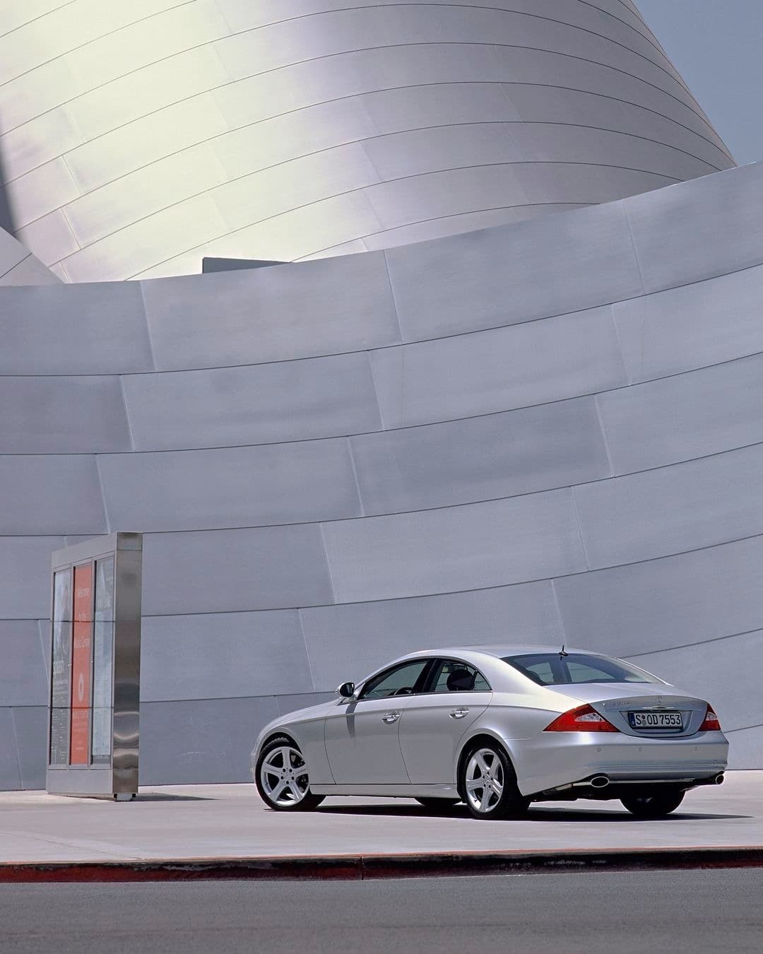 Rear angle against curved building